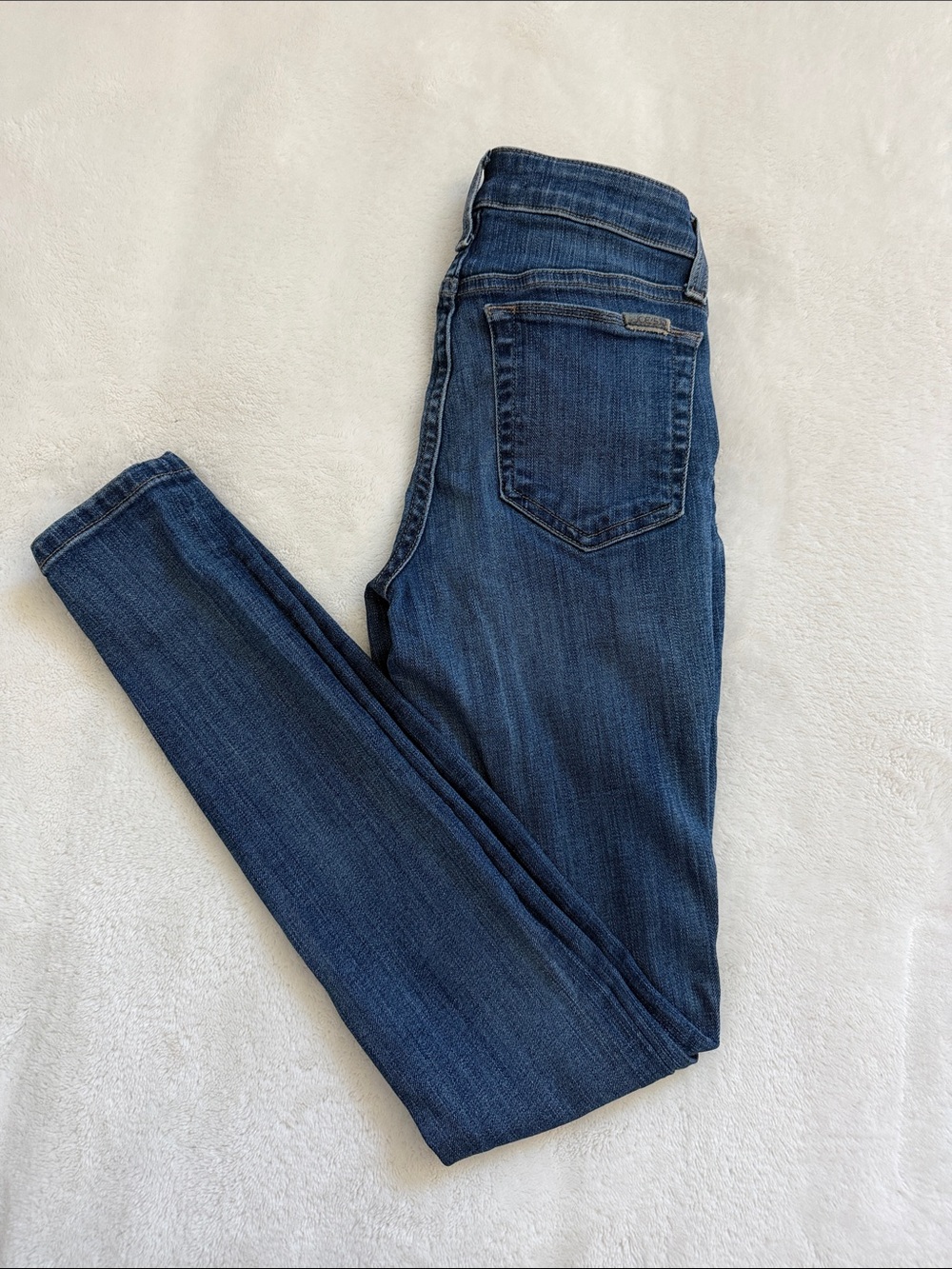 Jose’s Flawless The New Icon Mid-Rise Skinny Jean